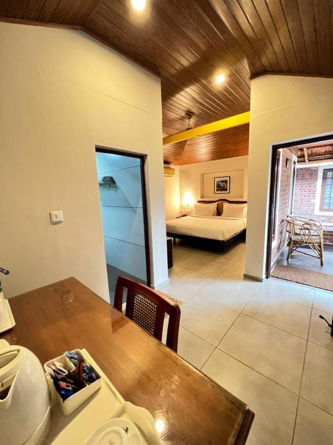 Abad Harmonia Ayurvedic Beach Resort Ковалам Экстерьер фото