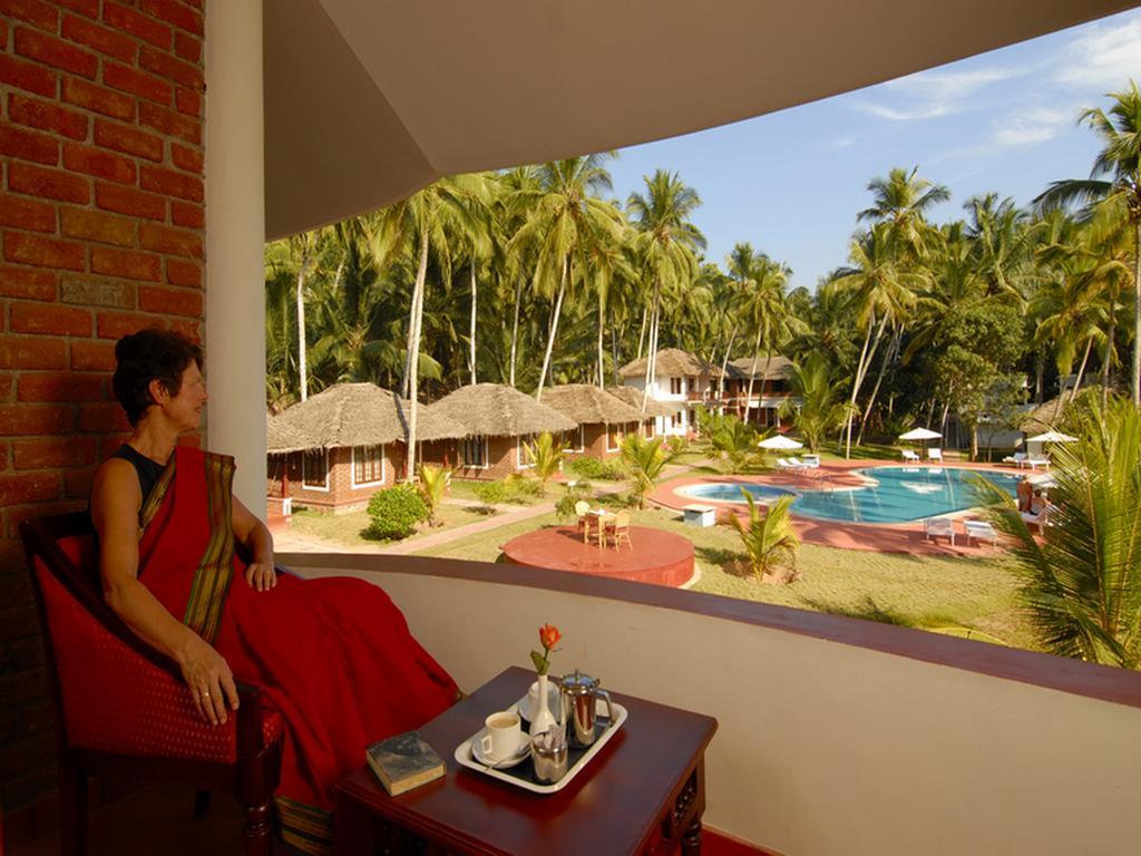 Abad Harmonia Ayurvedic Beach Resort Ковалам Экстерьер фото