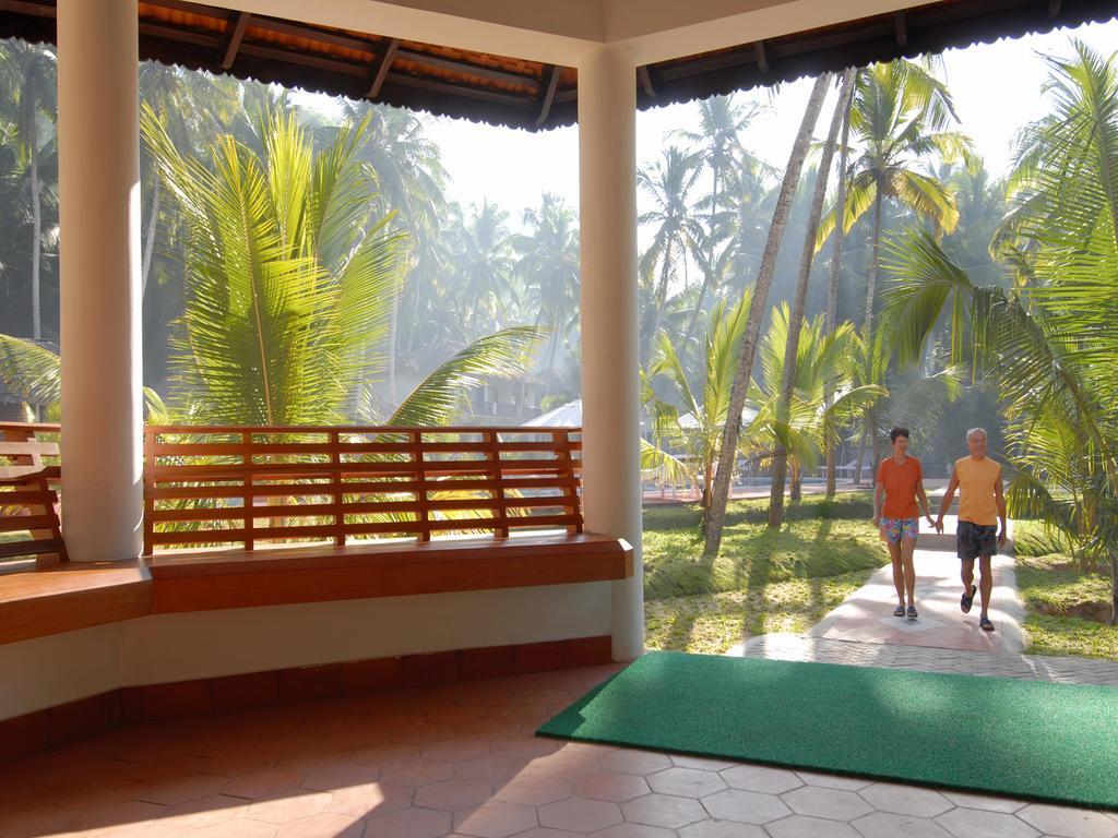 Abad Harmonia Ayurvedic Beach Resort Ковалам Экстерьер фото