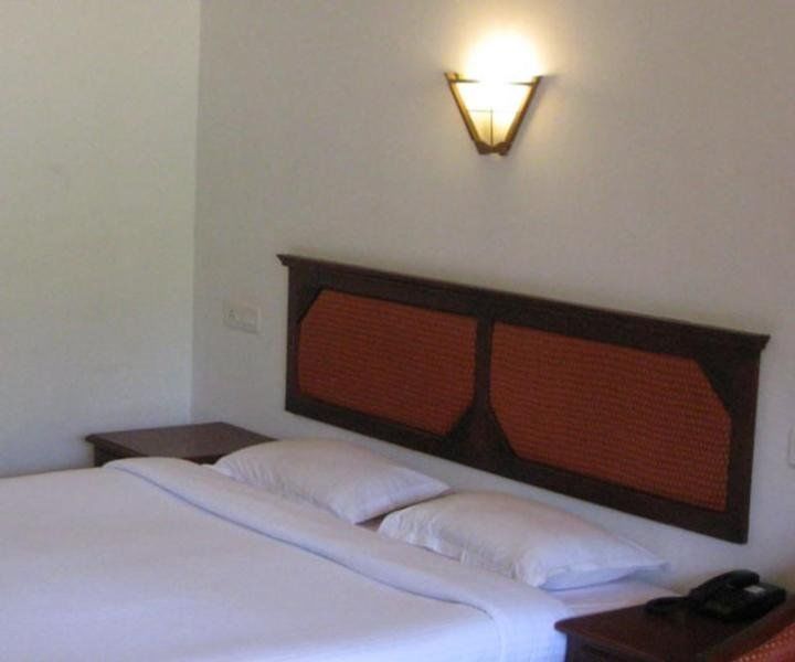 Abad Harmonia Ayurvedic Beach Resort Ковалам Экстерьер фото